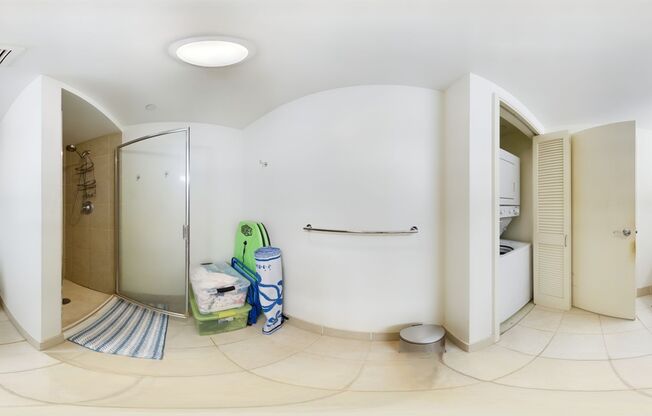 2 beds, 2 baths, $3,900, Unit 2601