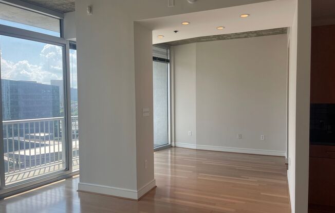 1 bed, 1 bath, $1,995