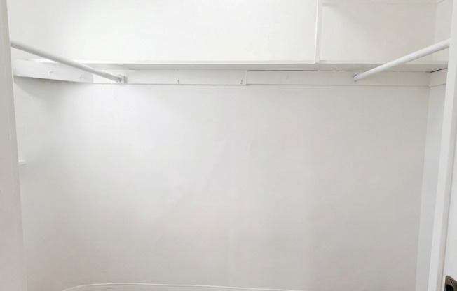 1 bed, 1 bath, 483 sqft, $725, Unit G42