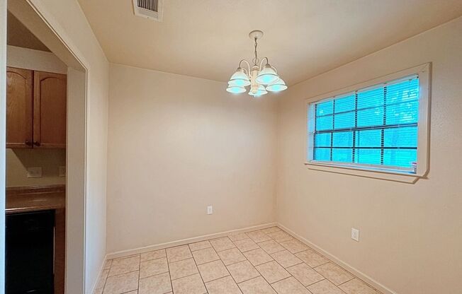 2 beds, 1.5 baths, $1,050, Unit Unit B