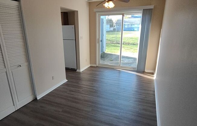 3 beds, 1.5 baths, 1,050 sqft, $1,249, Unit 3108