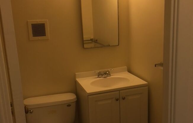 1 bed, 1 bath, 548 sqft, $1,297, Unit 304B