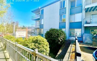 1121 N 200 ST