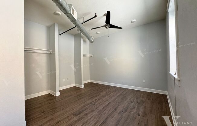 Studio, 1 bath, $850, Unit 207E