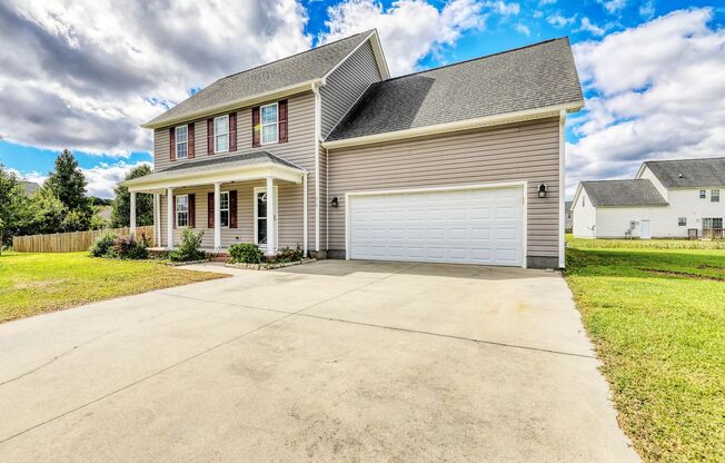 Well maintained 4 bedroom home in Beaufort