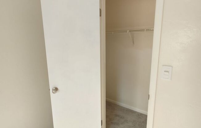 3 beds, 2.5 baths, 1,208 sqft, $1,600, Unit CW1101