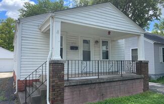 1 bedroom/ 1 bath with tons of updates and a huge garage! $950.00