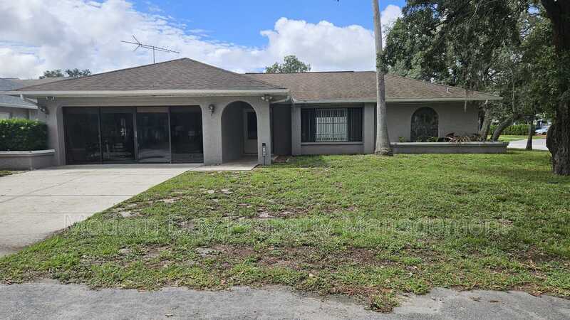 8185 OMAHA CIR