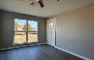 3 beds, 1 bath, $1,300