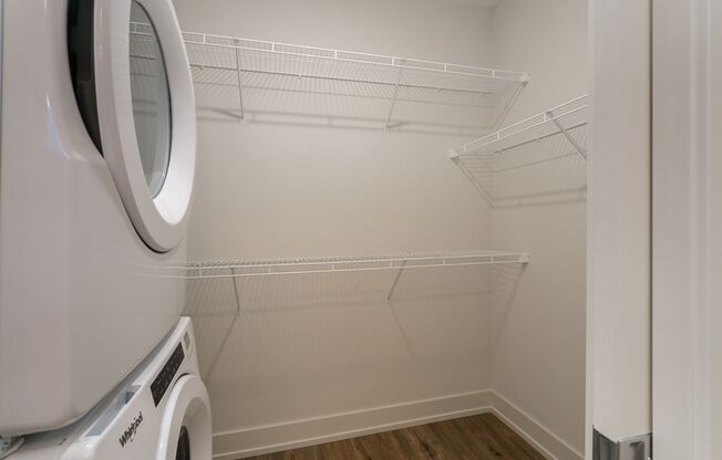 1 bed, 1 bath, $1,400, Unit 1050 N 4th St. Apt. 313