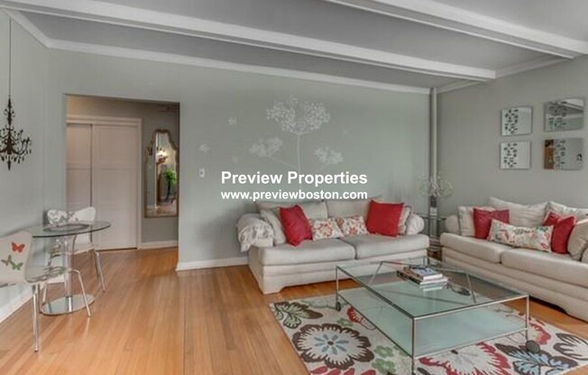 1480 COMMONWEALTH AVE