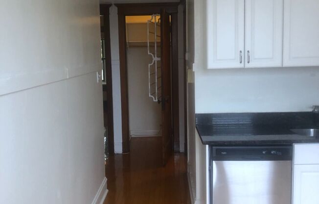 1 bed, 1 bath, 800 sqft, $1,535