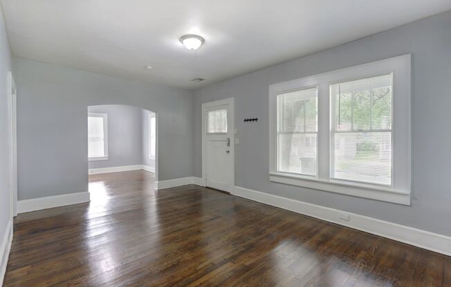 Large 3BR/2BA Downtown Home Walking Distance to Daffin Park