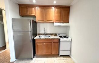 Studio, 1 bath, $1,775, Unit 05