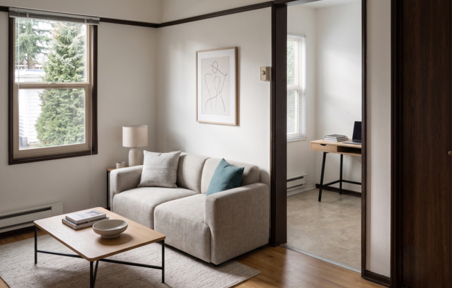 1 bed, 1 bath, 702 sqft, $1,645, Unit 0204