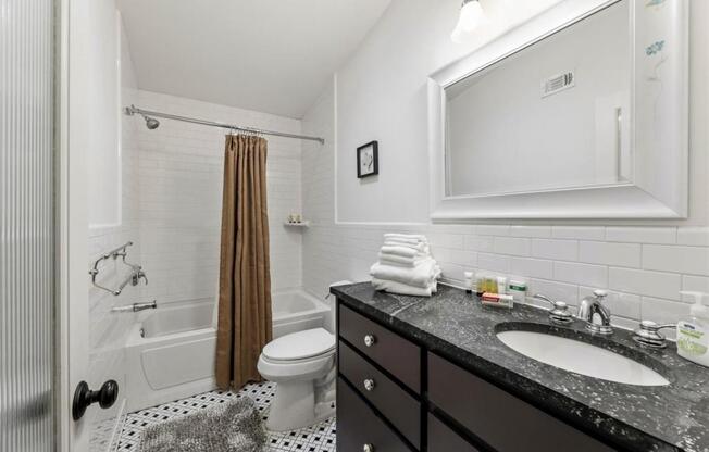 4 beds, 3 baths, 2,500 sqft, $10,500