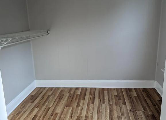11 LINWOOD PL