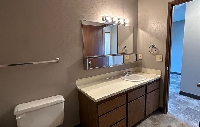 Studio, 1 bath, 440 sqft, $1,065, Unit 207