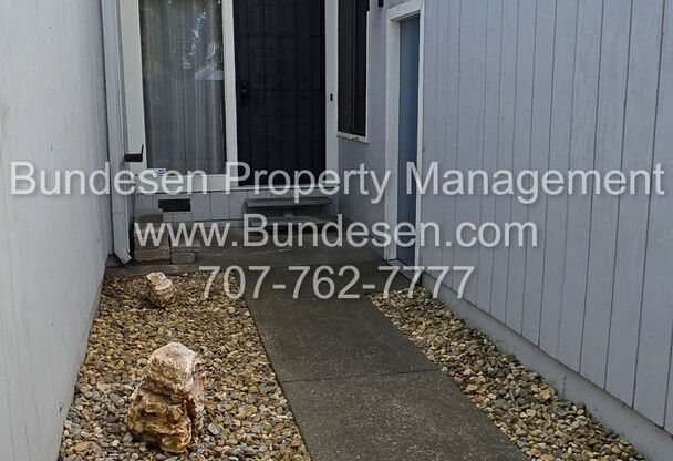 Charming Condo in Plum Tree Subdivision - 2 bedroom/2 bath, 1008 sq ft.