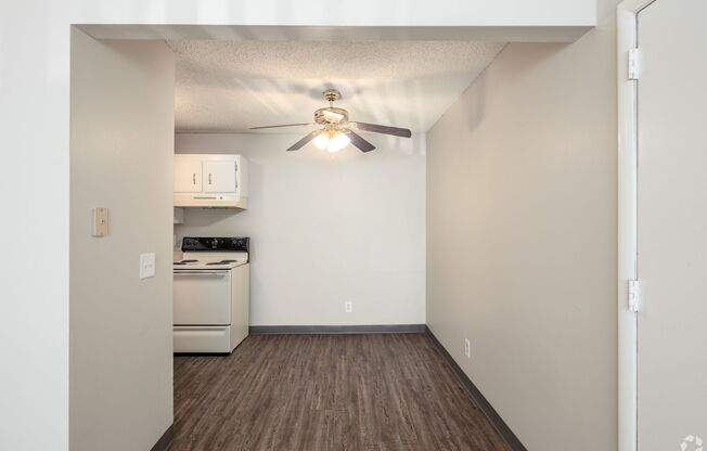 1 bed, 1 bath, 650 sqft, $1,045