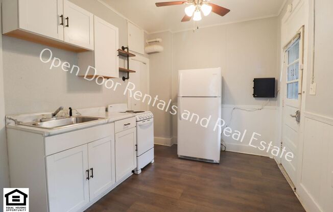 1 bed, 1 bath, 600 sqft, $725, Unit Apt 102