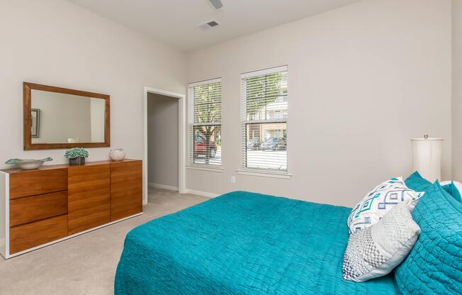 2 beds, 2 baths, 1,170 sqft, $1,570