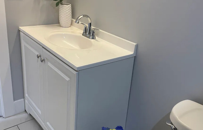 3 Bedroom Renovated Home in Reseda