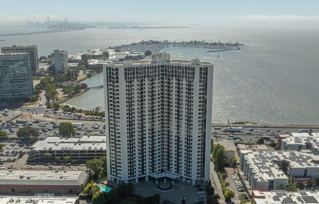 2 beds, 1 bath, $3,400, Unit APARTMENT 517