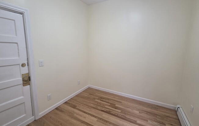 1 bed, 1 bath, 600 sqft, $2,350, Unit 2