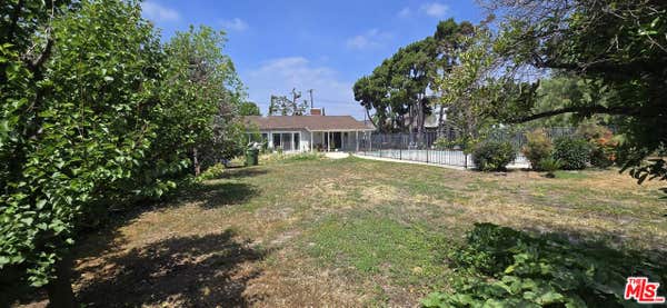 8936 BALBOA BLVD