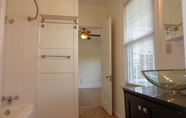 2 beds, 1 bath, 1,050 sqft, $1,495, Unit #3