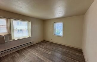1 bed, 1 bath, $875, Unit 208