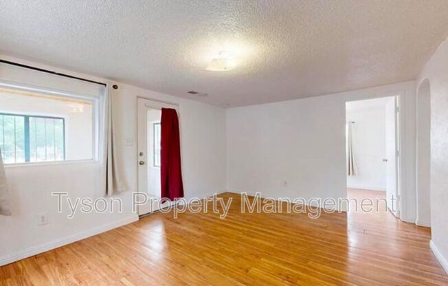 1630 GRIEGOS RD NW