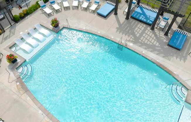 Swimming Pool with Solar Ledge at Bella Vista Apartments, Fishers 46038