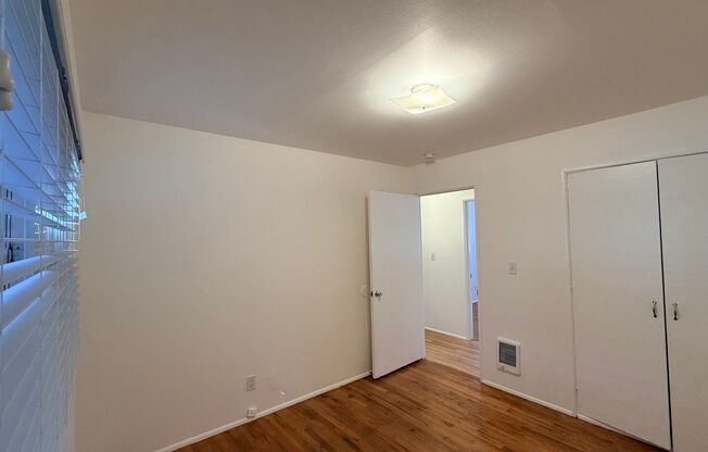 2 beds, 1 bath, 801 sqft, $1,825, Unit 3030-03