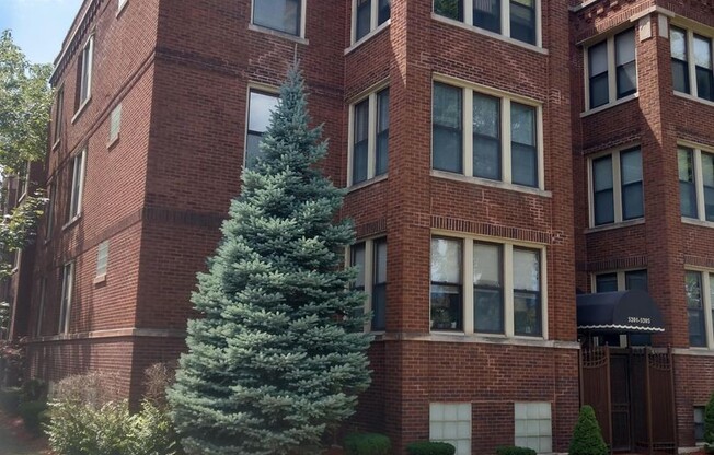 4316 N LARAMIE