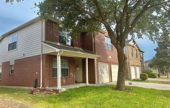 10623 SUGAR TRCE DR