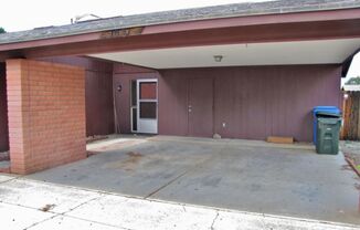 3 beds, 2 baths, $1,400