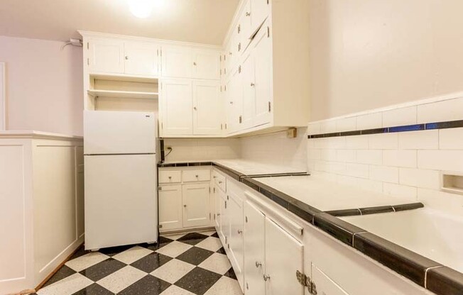 1 bed, 1 bath, 630 sqft, $1,500