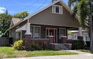 Beautifully Restored 3BR Bulgalow with Loft