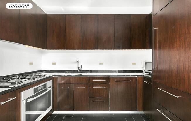 1 bed, 1.5 baths, 921 sqft, $5,950, Unit 28A