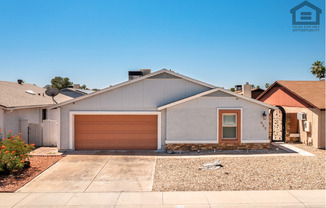 3Bed/2Bath House at 7th/101! Ready for Immediate Move-In! -- POOL! NO HOA!