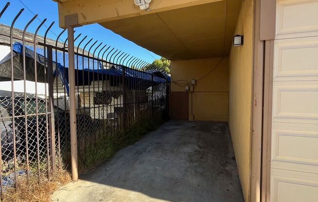 2 beds, 1 bath, 875 sqft, $1,825, Unit 11715 Ramona Ave. #B