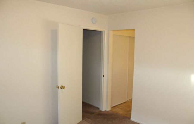 1 bed, 1 bath, $900, Unit 3503 Churn Creek Rd - 12