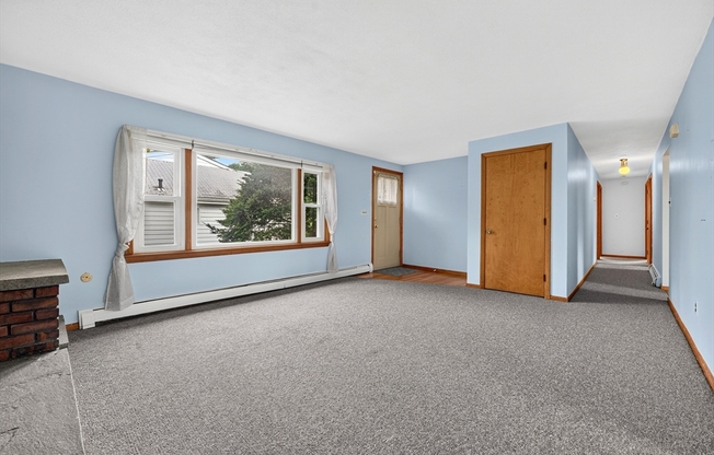 3 beds, 1 bath, 1,100 sqft, $2,900, Unit 1