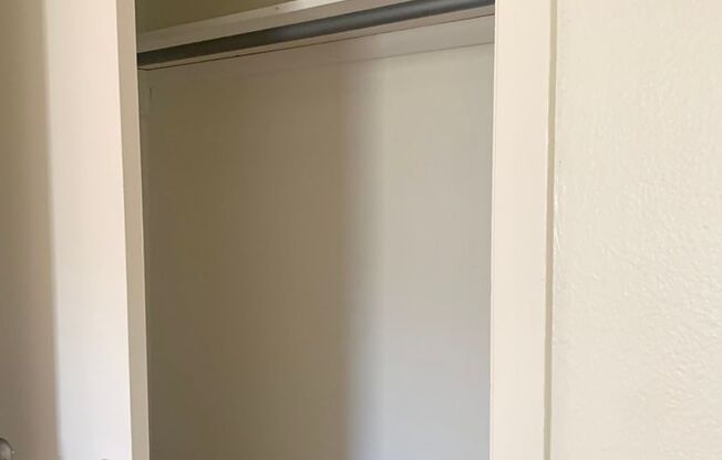 1 BD/1 BA Condo located in Vieux Carre on Government St. - Gated Community