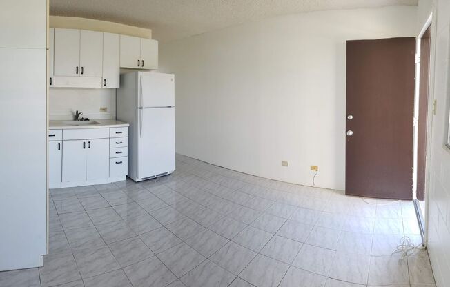 1 bed, 1 bath, $1,600, Unit # 303