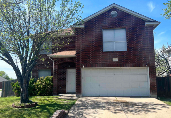 1000 LAURELLEAF DR