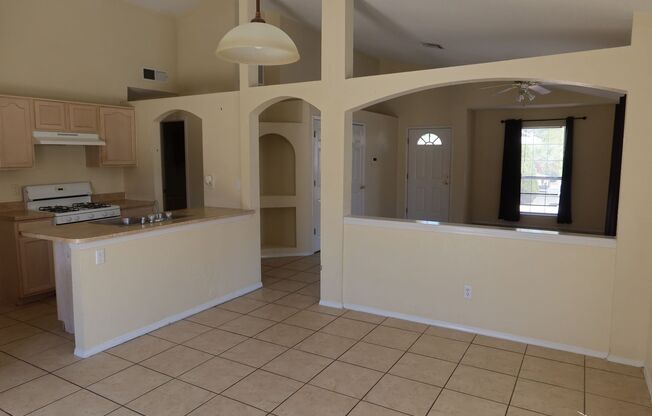 11884 BELFRY PARK