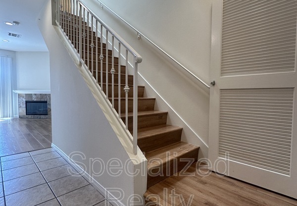 5716 WHITSETT AVE